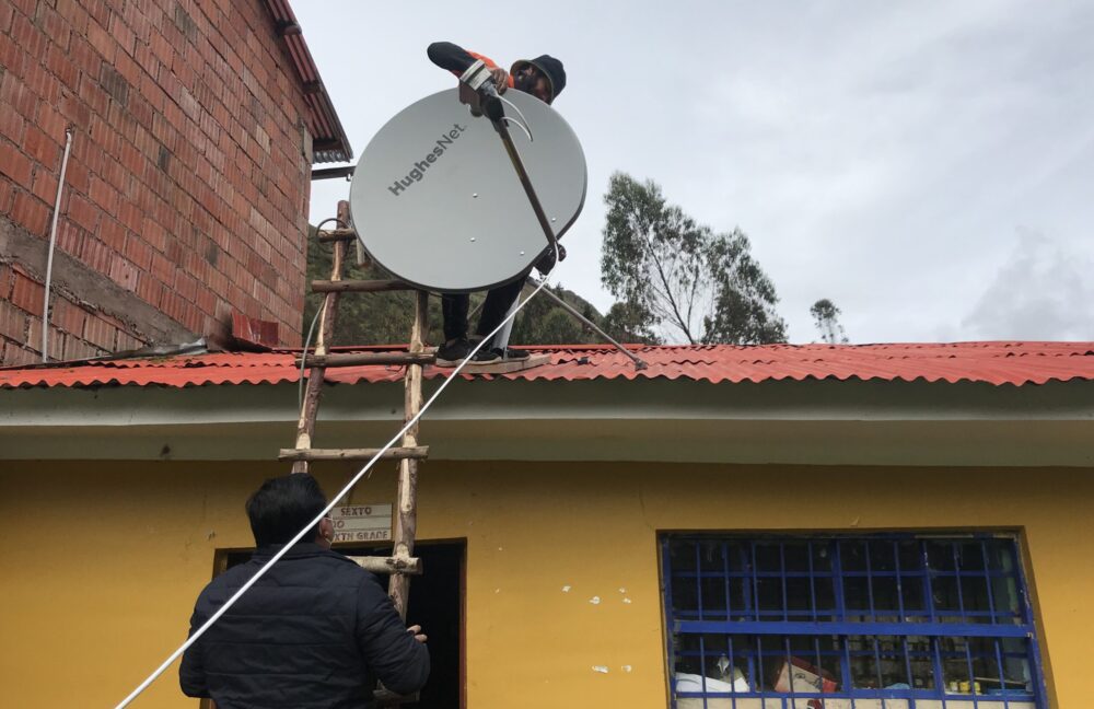 lares trek social project